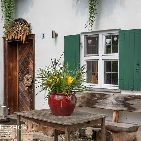 In Mit Grossem Garten By Interhome Dießen am Ammersee