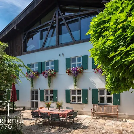 In Riederau Mit Grossem Garten By Interhome Nyaraló *